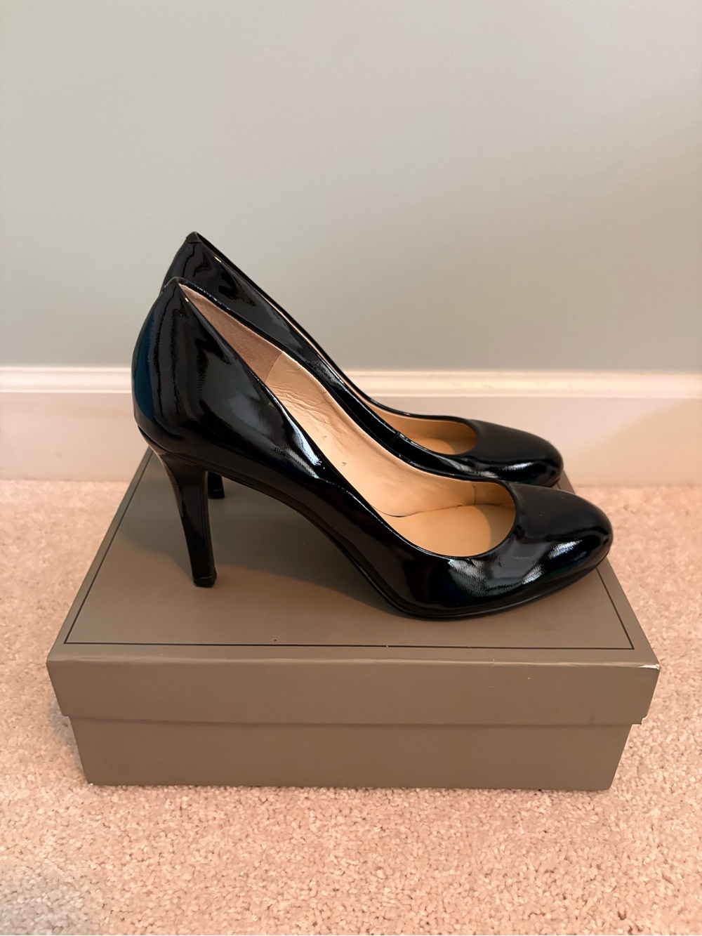 Nine West Black Patent Leather Classic Pumps